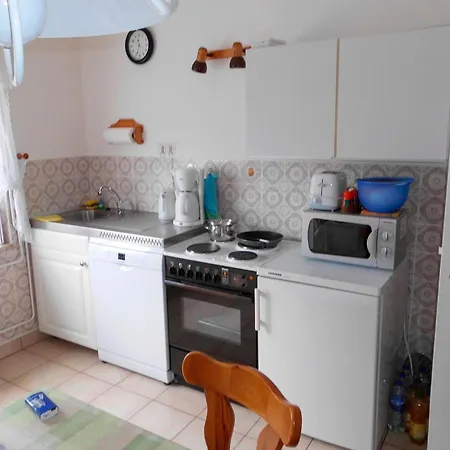 Apartment Scheel Ii *